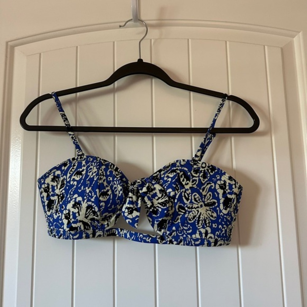 NWT Urban‎ Outfitters Bikini Top Floral Print Blue White Large